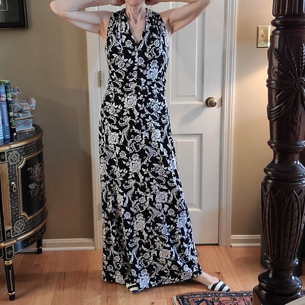White House Black Market b & w maxi dress size S